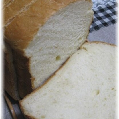 こんにちわ（＾ｃ＾）　ふんわりモコモコパンができました～♪　塩麹のパンとっても美味しかったです！　ごちさま＾＾*